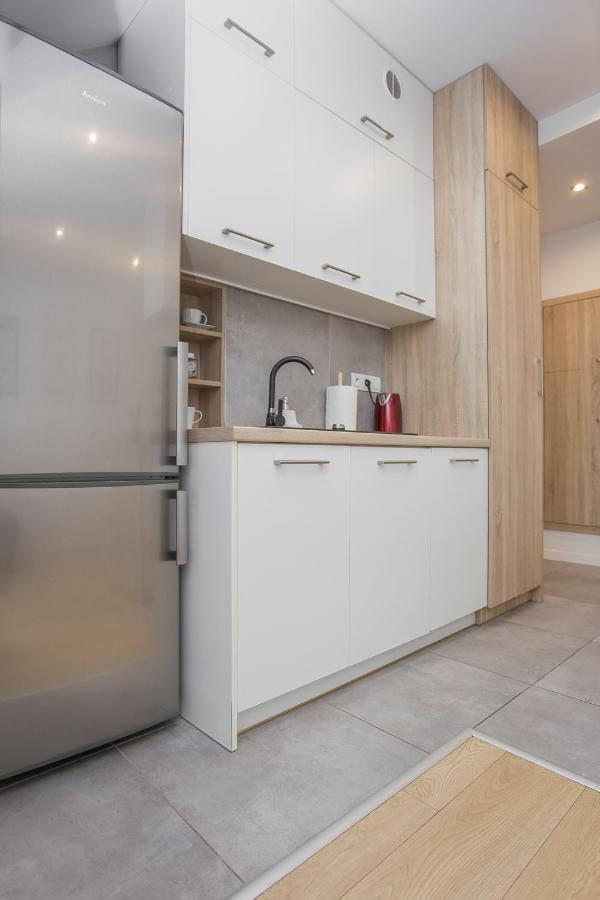 Urban Jungle Apartment In The City Center 比亚韦斯托克 外观 照片